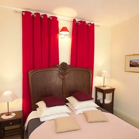 Orlaya Affittacamere 3*