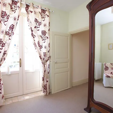 Orlaya Affittacamere Assier